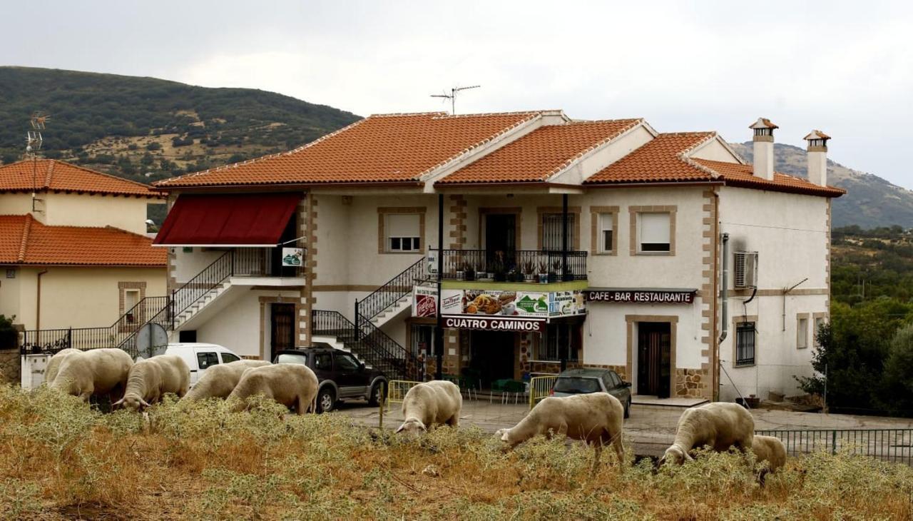 Alojamiento Cr Cuatro Caminos San Pablo de los Montes Екстер'єр фото